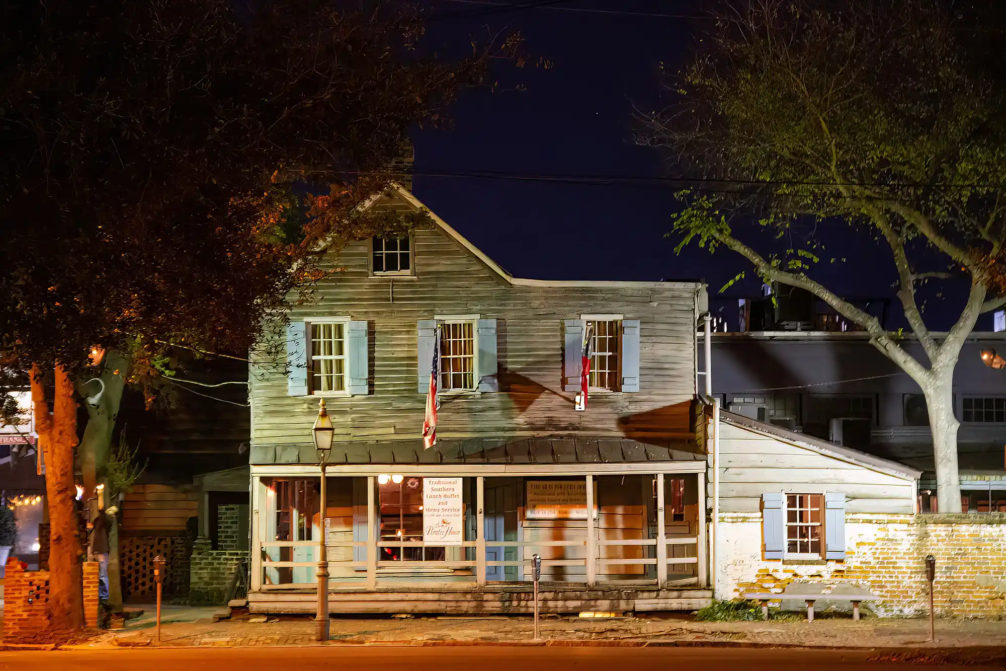 Savannah Pirate's House Restaurant at night