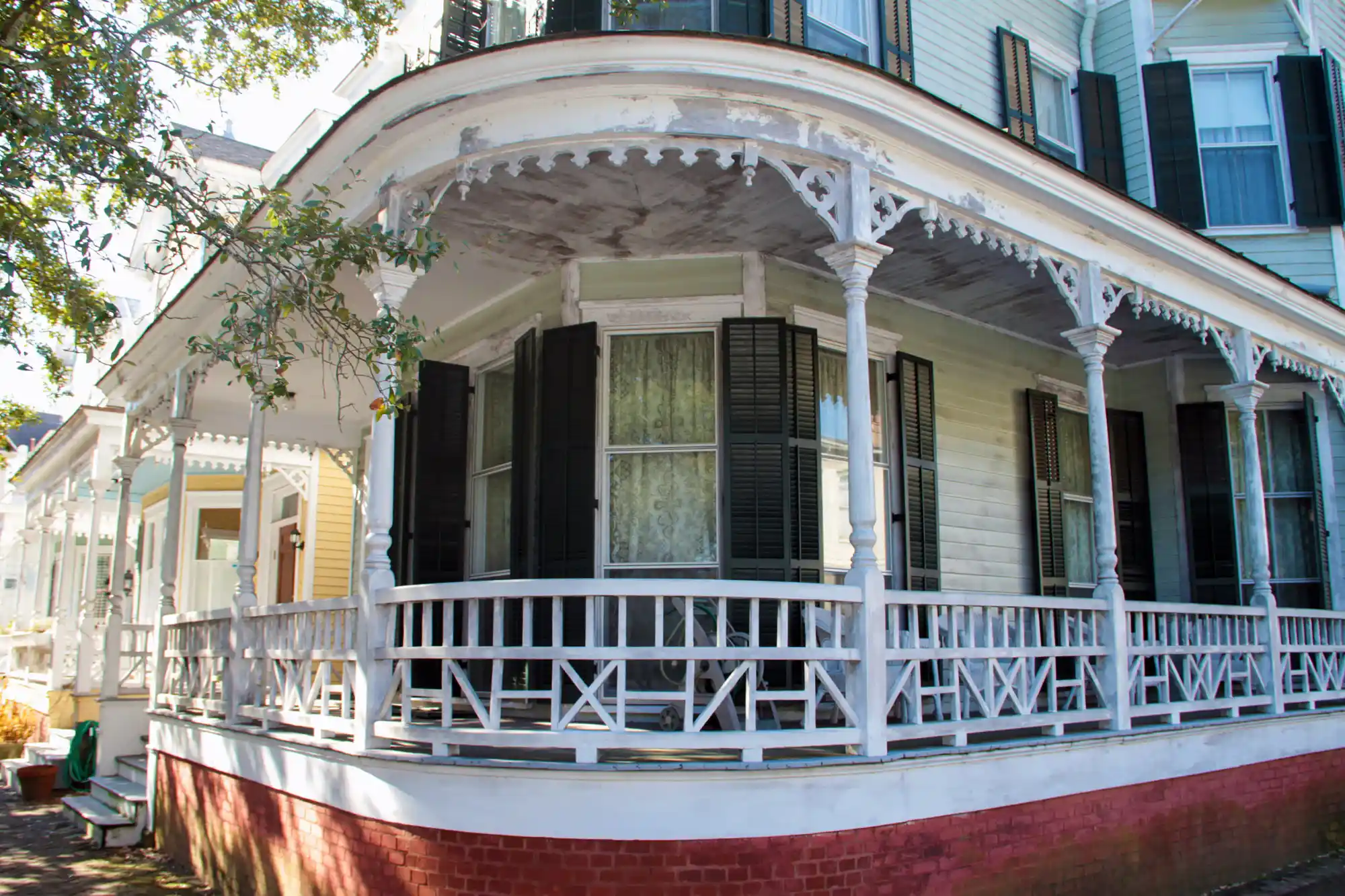 Houses near Whitefield Square in Savannah