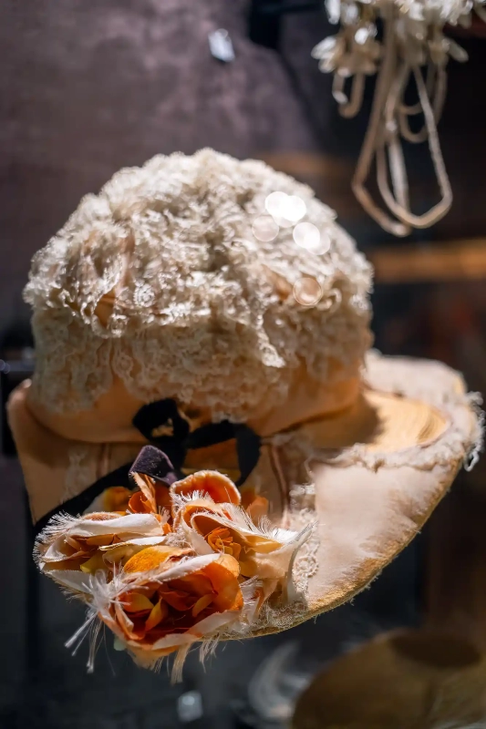 White fluffy lady hat