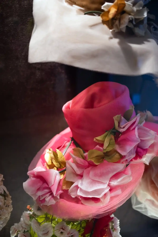 Rose colored lady hat