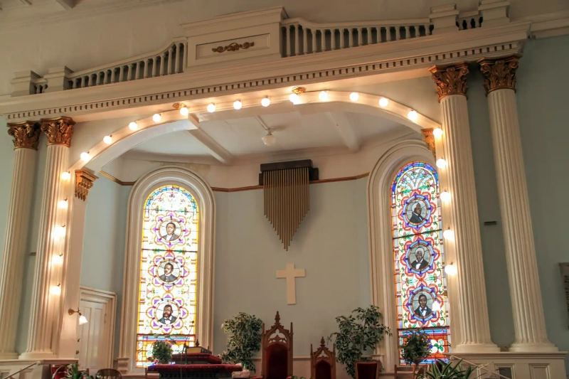 Altar lights at the first african baptist church