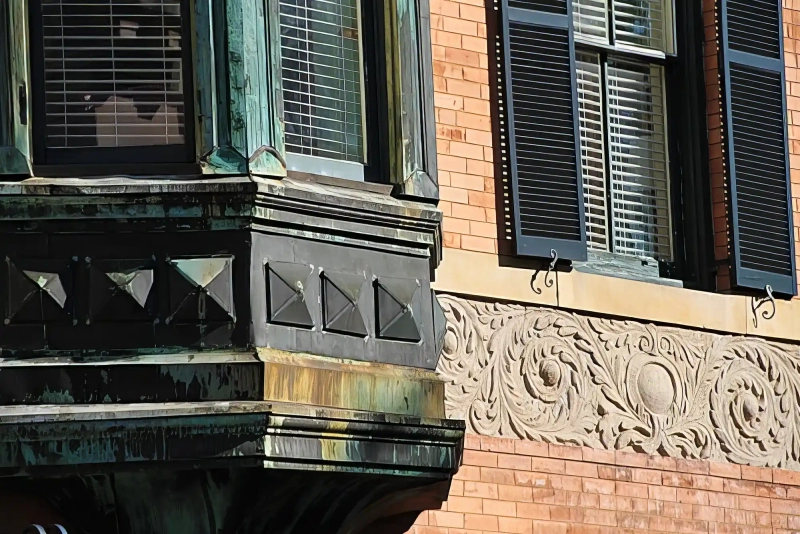 Old house at Chippewa Square