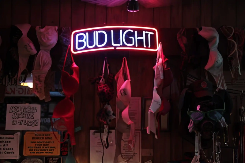 Bud Light Neon Sign