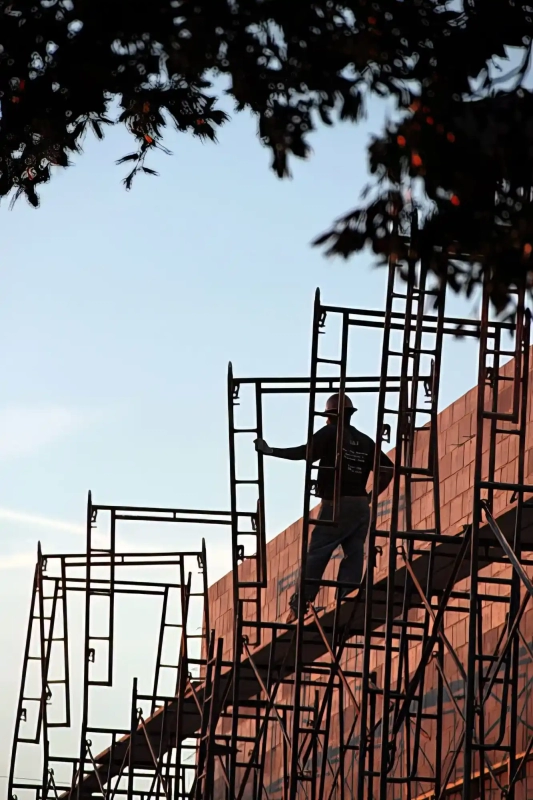 Construction worker in Savannah
