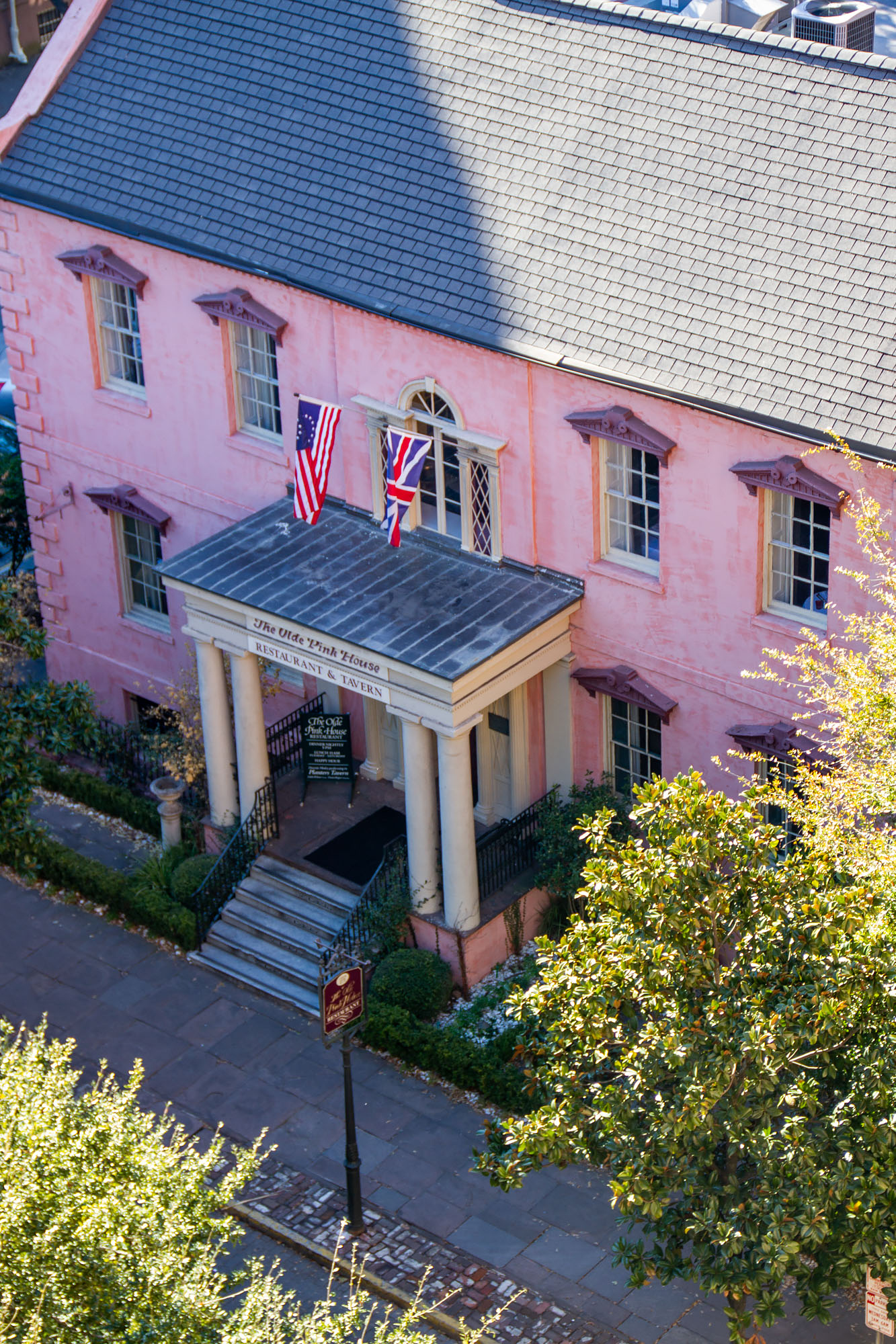 Olde Pink House Photo