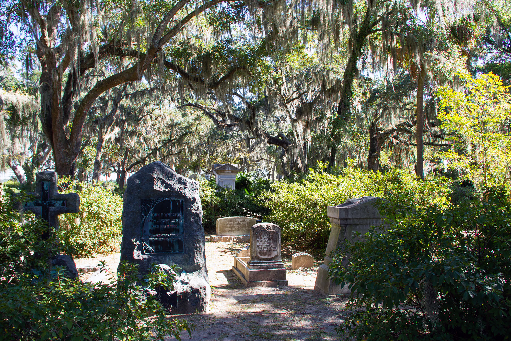 Rock gravestone Savannah