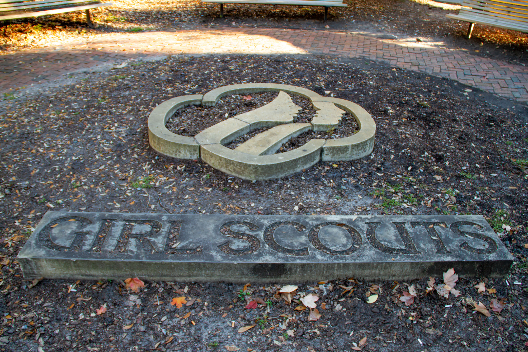 Girls Scouts Monument Savannah