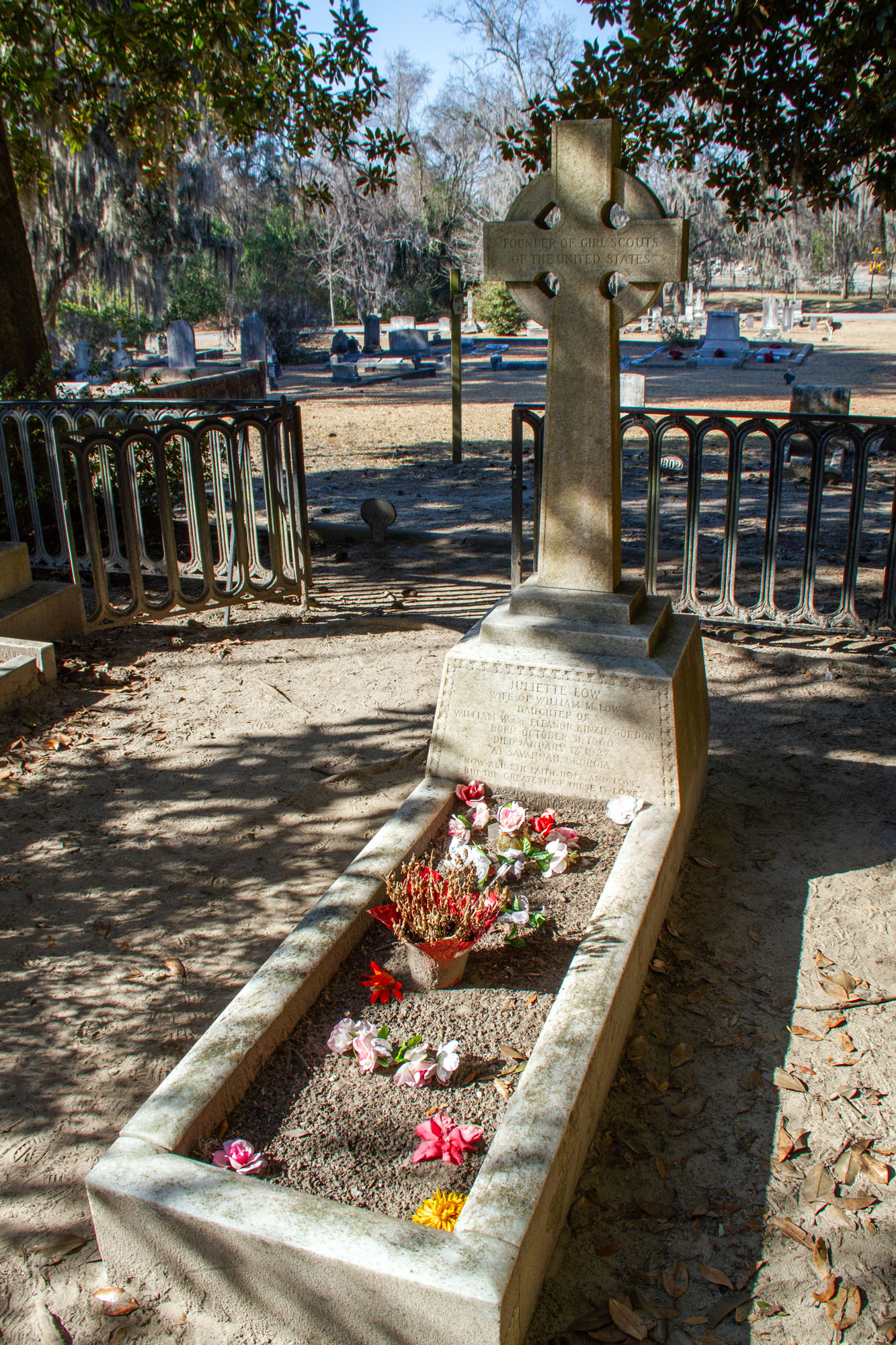 Juliette Gordon Low Grave