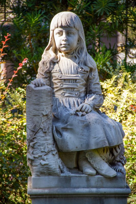 Gracie Watson statue at the Bonaventure Cemetery in Savanna